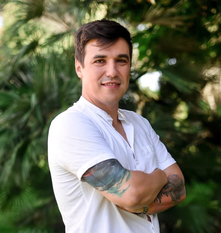 Вадим Розов, CEO та засновник BroLabel